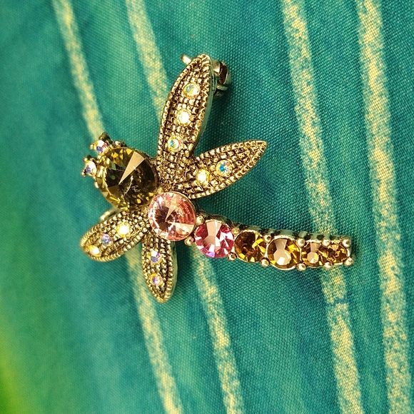 Dragonfly Brooch Pin - Picture 6 of 8